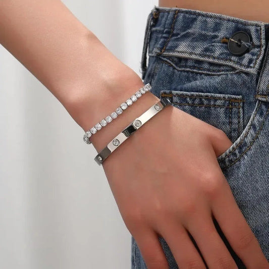 Urban Love Duo – Luxuriöses Armreif- und Anhänger-Armband-Set - Alyrah Jewellery