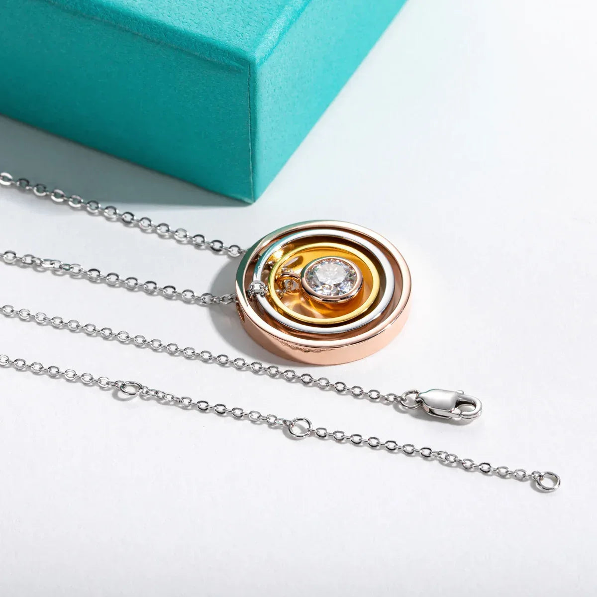 Eternal Love – Moissanite Partner Drei-Schichten Halskette aus 925 Sterling Silber - Alyrah Jewellery