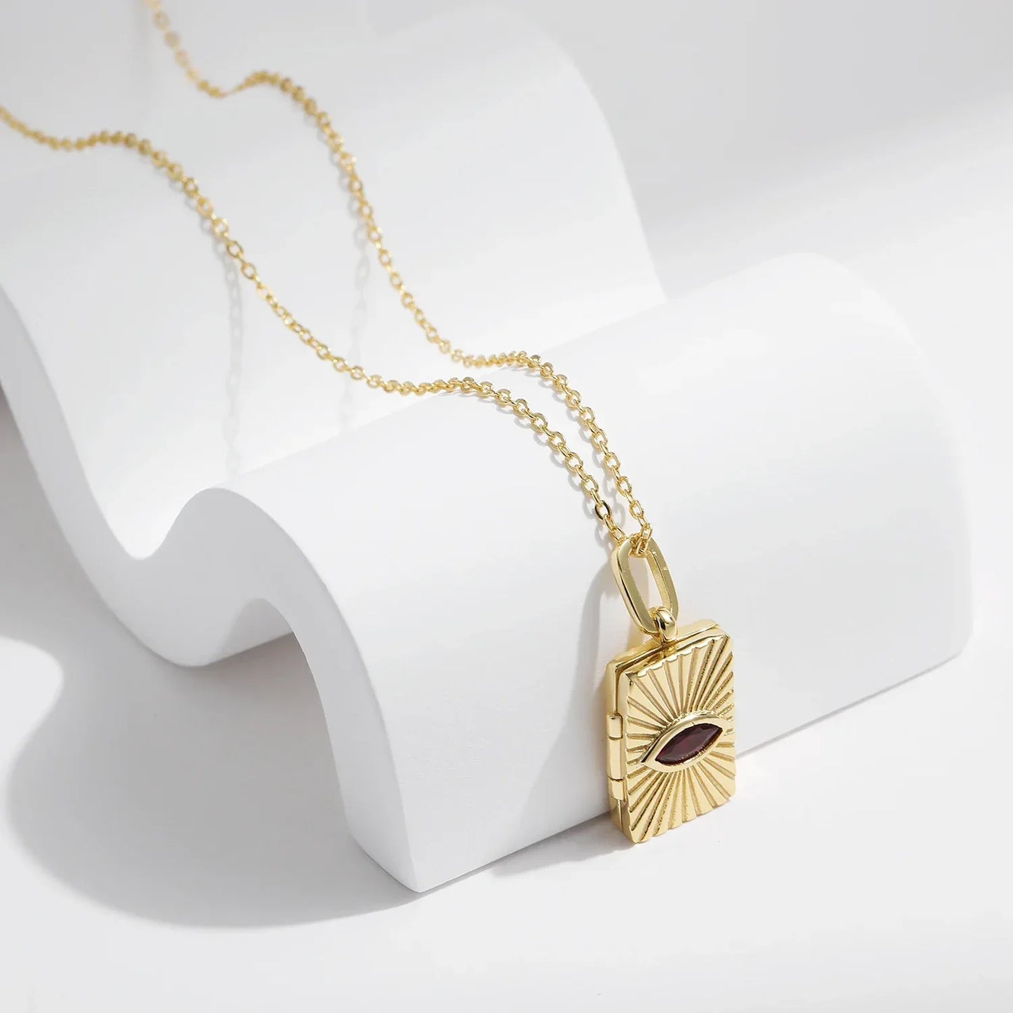 Whispered Heart – Halskette mit offenem Liebesbrief - Alyrah Jewellery
