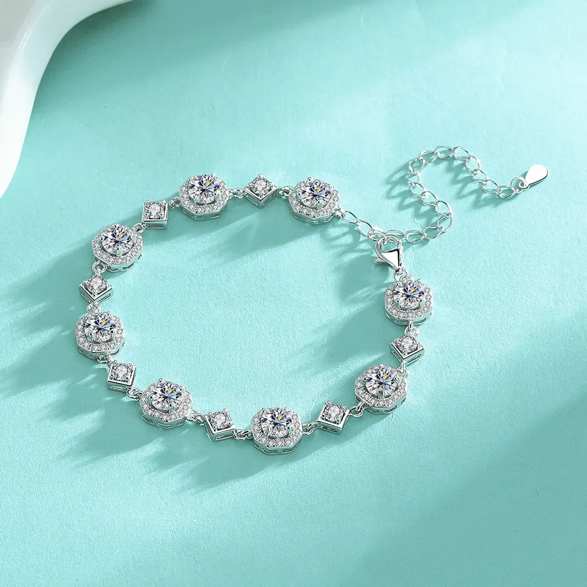 Ewiger Glanz – Klassisches Sterlingsilber Armband mit 4-Karat Moissanite - Alyrah Jewellery