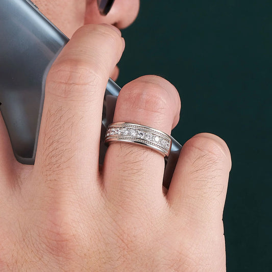 Brilliant Half – Moissanit Halb-Eternity Ring