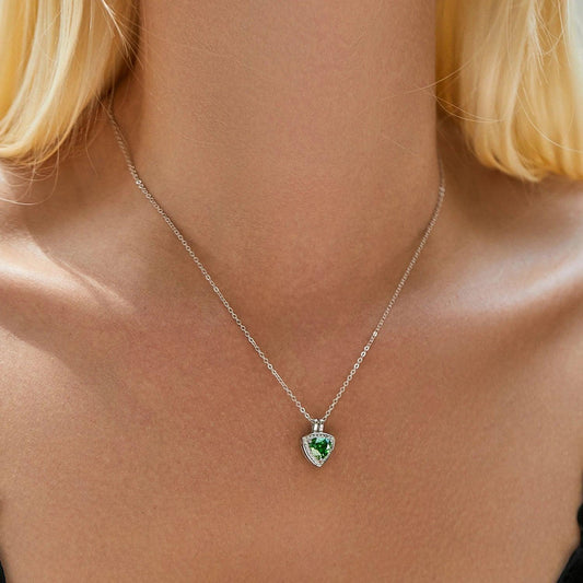 Urban Triangle – Grüner Anhänger - Alyrah Jewellery