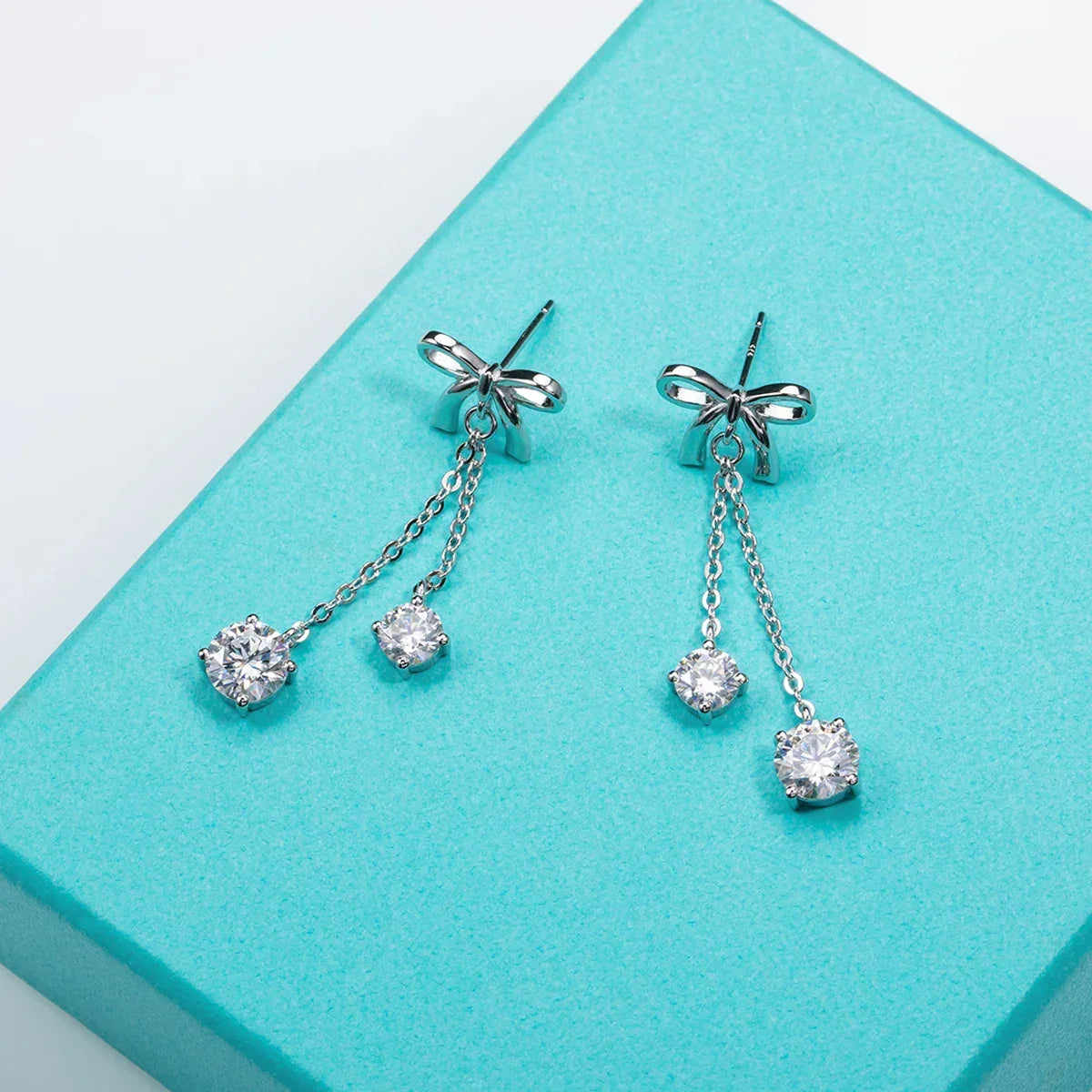 Moissanite Schleifen-Ohrringe – 925 Sterling Silber Drop Earrings - Alyrah Jewellery