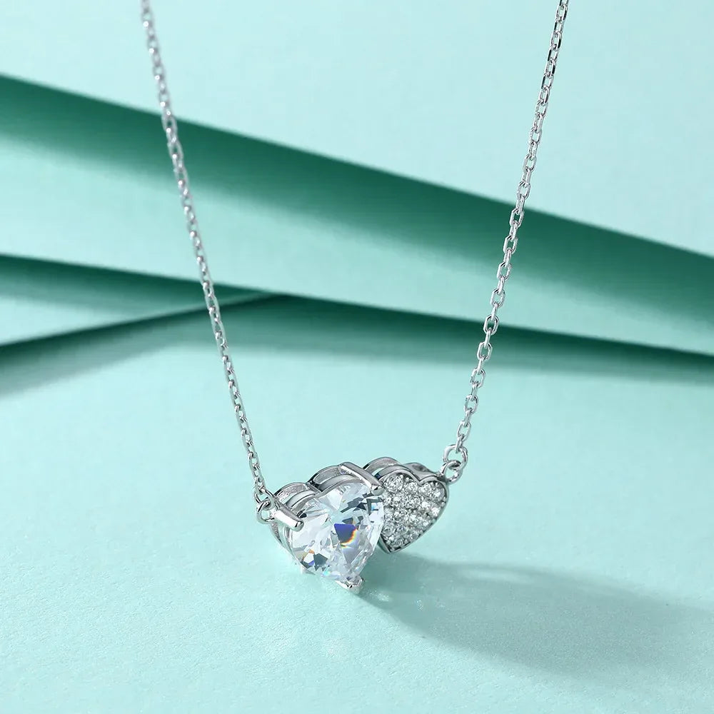 Eternal Spark – Herz Moissanite Halskette - Alyrah Jewellery