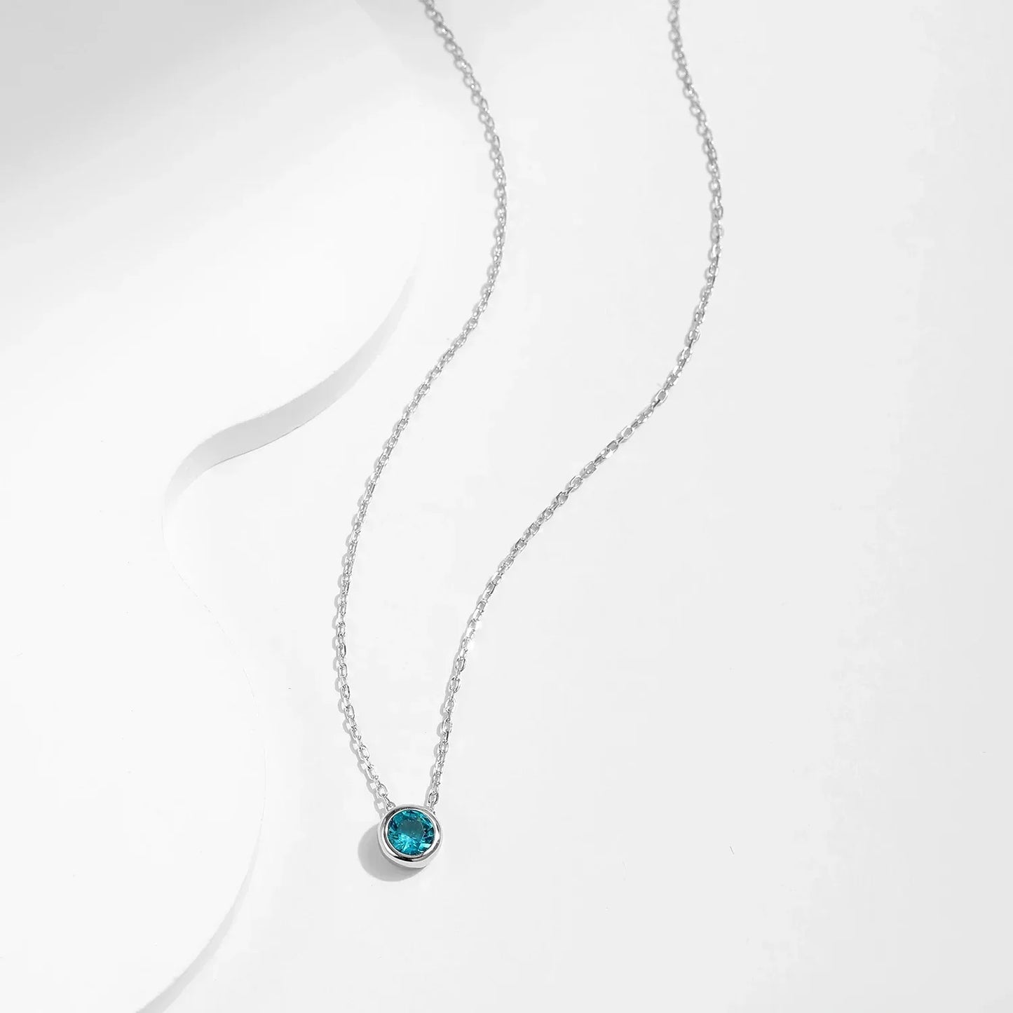 Urban Teal Glow – Zirkonia Rundanhänger - Alyrah Jewellery