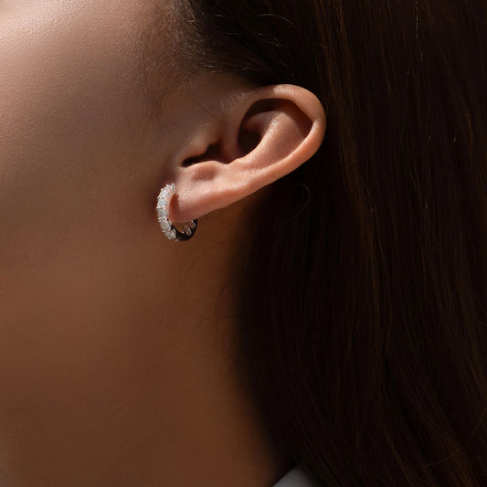 Dazzle Loop – Moissanit Creolen