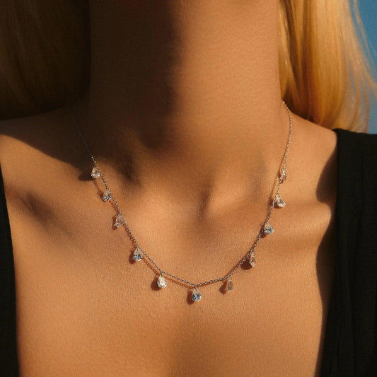 Urban Crystal Drop – Funkelnde Clavicle-Choker Halskette - Alyrah Jewellery