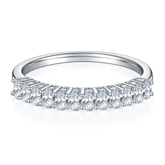 Light and Shadow Bloom – Delicato anello nuziale in moissanite