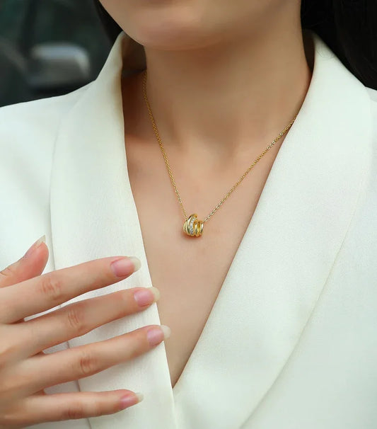 Snake Knot - Trendige Halskette - Alyrah Jewellery
