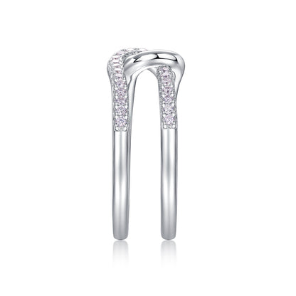 Interlocking – Eleganter Trauring mit hochwertigem Moissanit