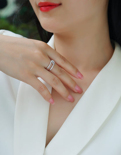 Interlocking – Eleganter Trauring mit hochwertigem Moissanit