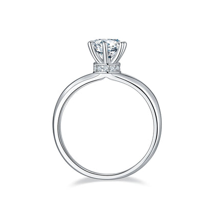 Minimalist Starlight – Simple moissanite wedding ring