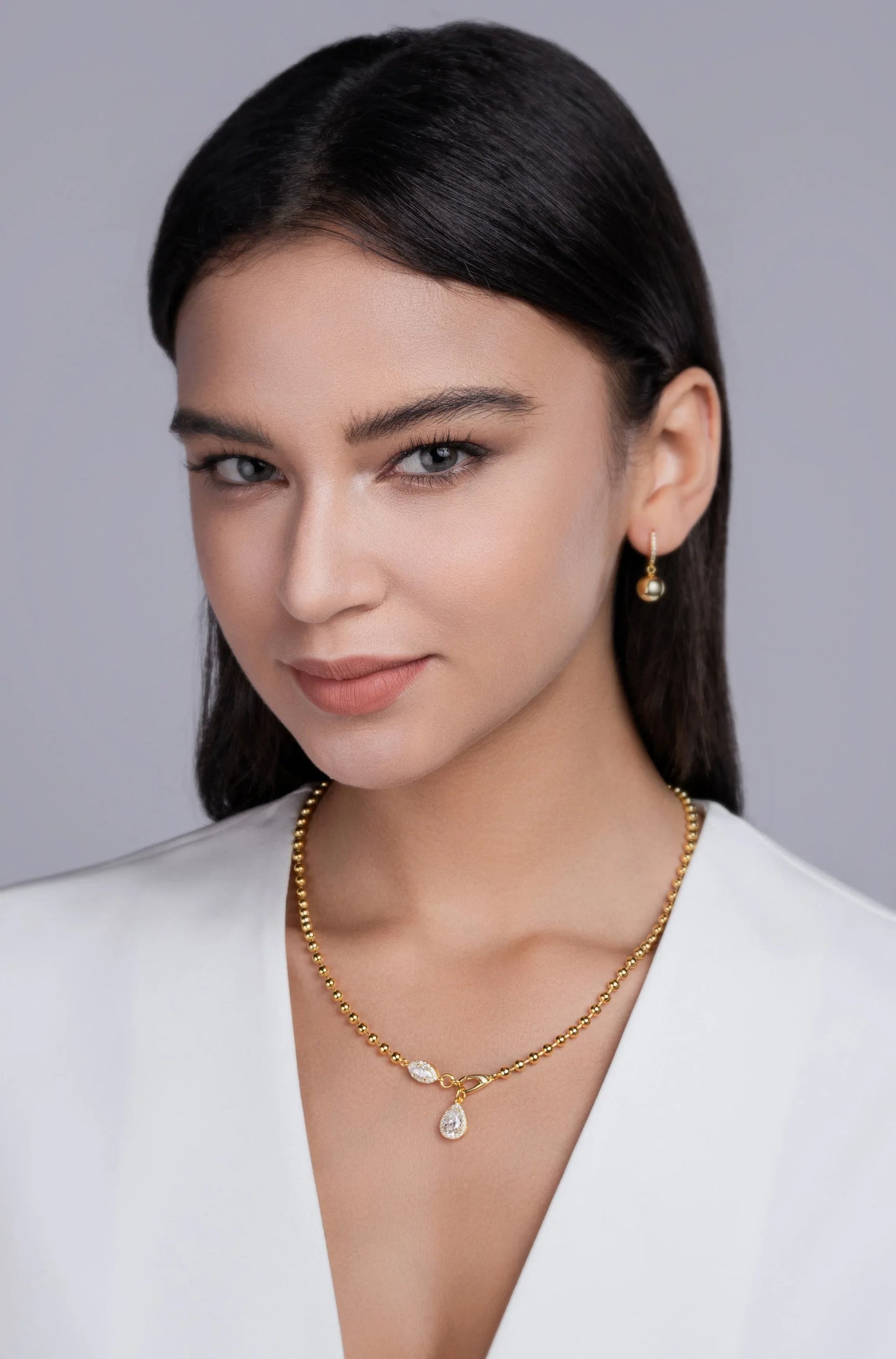 Elegantes Moissanit Anhänger-Collier – S925 Silber & Goldplattierung, modisch & funkelnd - Alyrah Jewellery