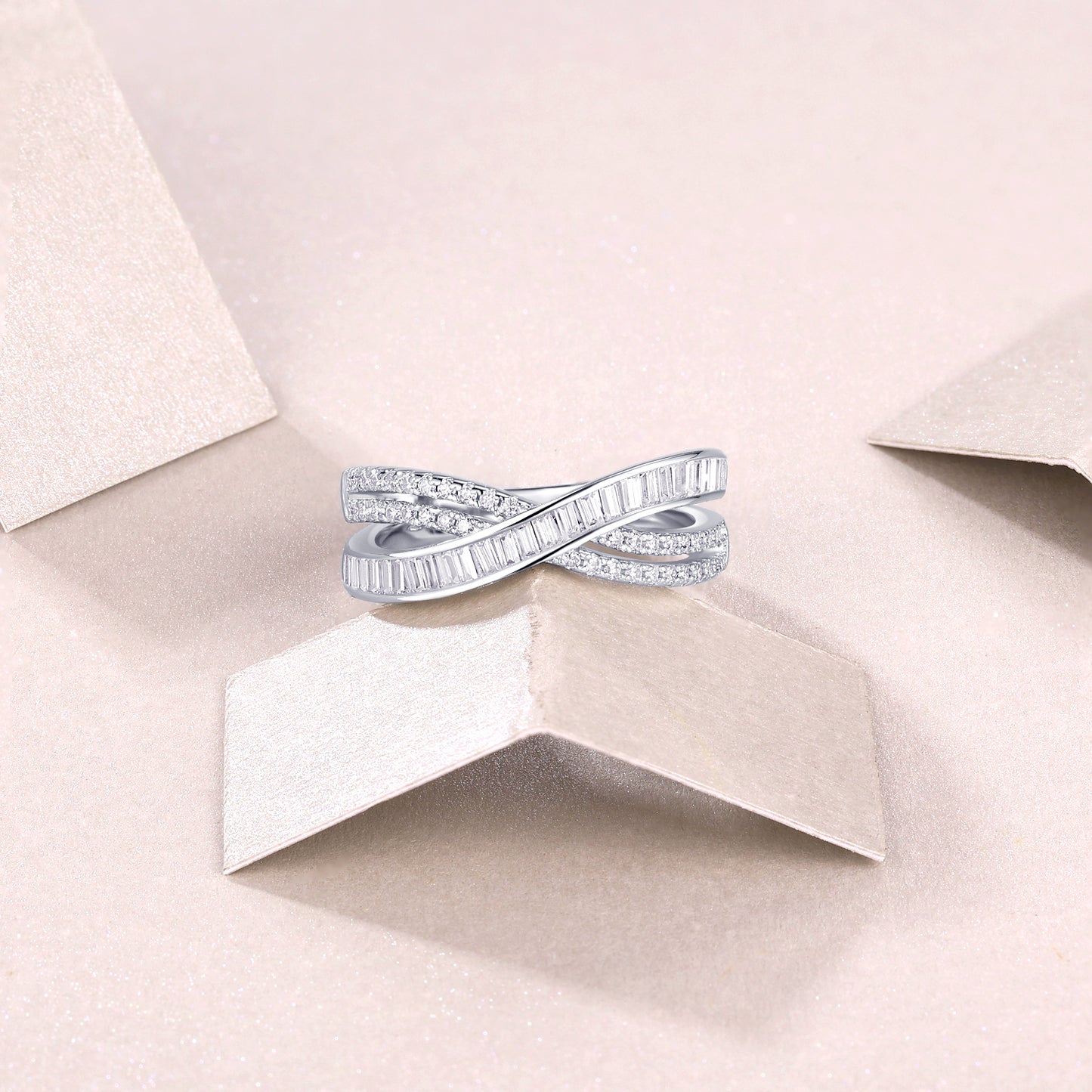 Intersection – Eleganter Moissanit-Trauring