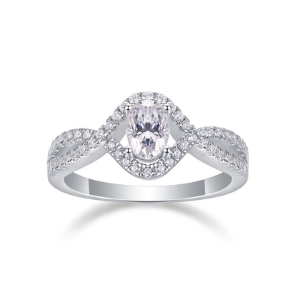 Alice in Wonderland – Elegant Moissanite Wedding Ring