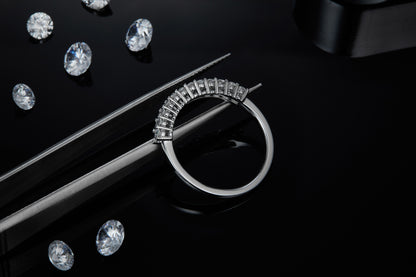 Light and Shadow Bloom – Delicate moissanite wedding ring