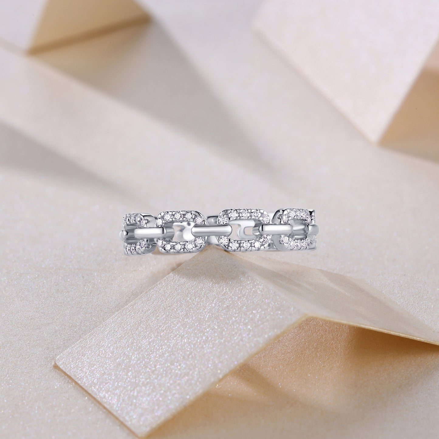 Lock In Love – High-quality moissanite wedding ring
