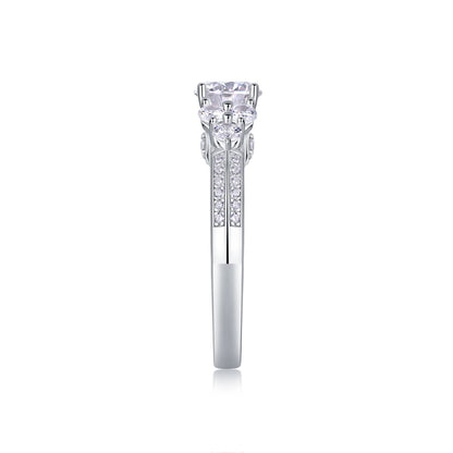 Coral Dream – Elegant moissanite wedding ring