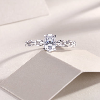 Rose – Elegant egg-shaped moissanite wedding ring