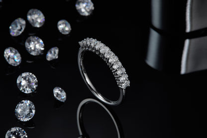 Light and Shadow Bloom – Delicate moissanite wedding ring