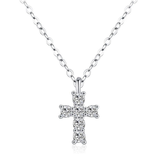 Heavenly Radiance necklace with cross pendant made of moissanite
