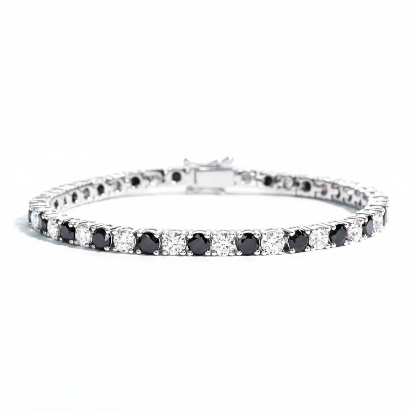 Midnight Royale – Black Moissanite Tennisarmband aus 925 Sterling Silber - Alyrah Jewellery