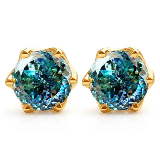 Ocean Fire – 6,5 mm Portuguese Cut Cyan Moissanite Ohrstecker aus 925 Sterling Silber - Alyrah Jewellery