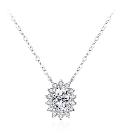 Radiant Geo – Collana con pendente in moissanite