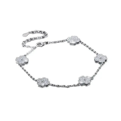 Glanzender Glücksklee – Sterlingsilber Moissanite Armband für Damen, Vierblättriger Klee, Feiner Schmuck - Alyrah Jewellery
