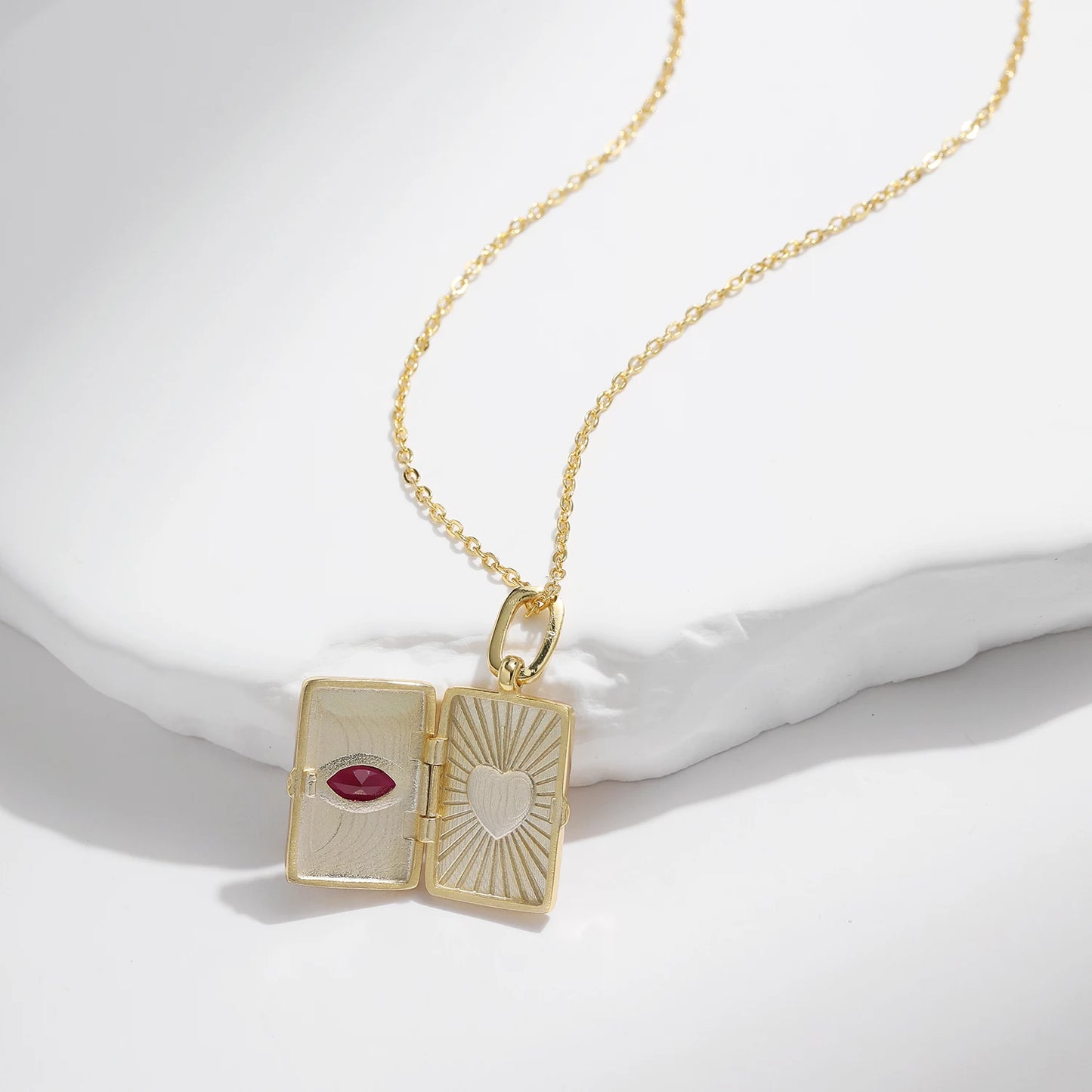 Whispered Heart – Halskette mit offenem Liebesbrief