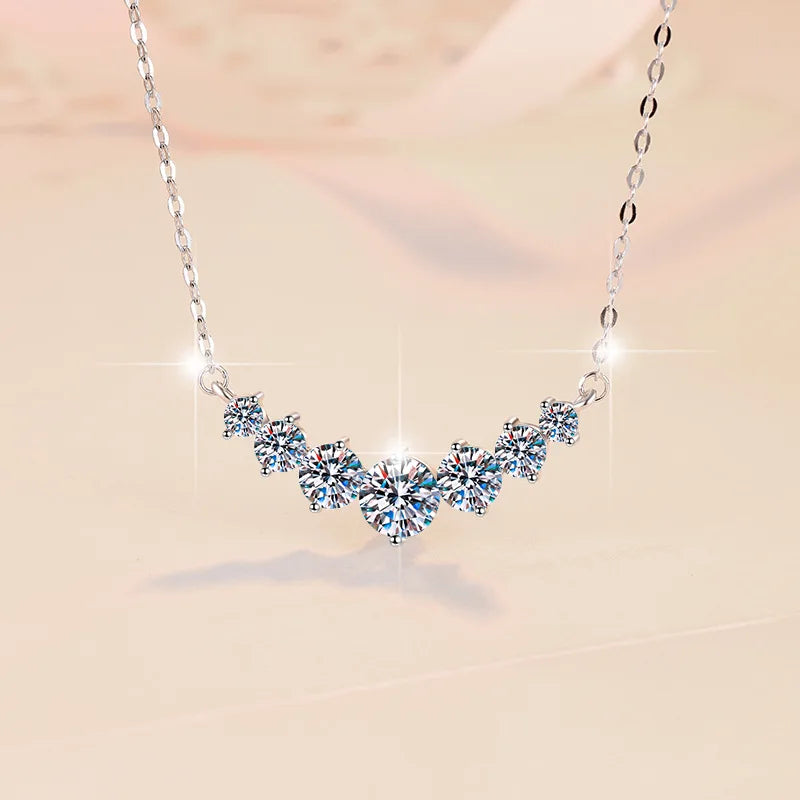Urban Smile Spark – Moissanite Necklace
