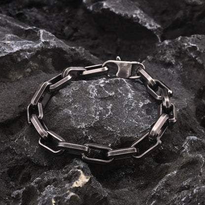 Shadow Forge – Vintage bracelet with rectangular paperclip chain