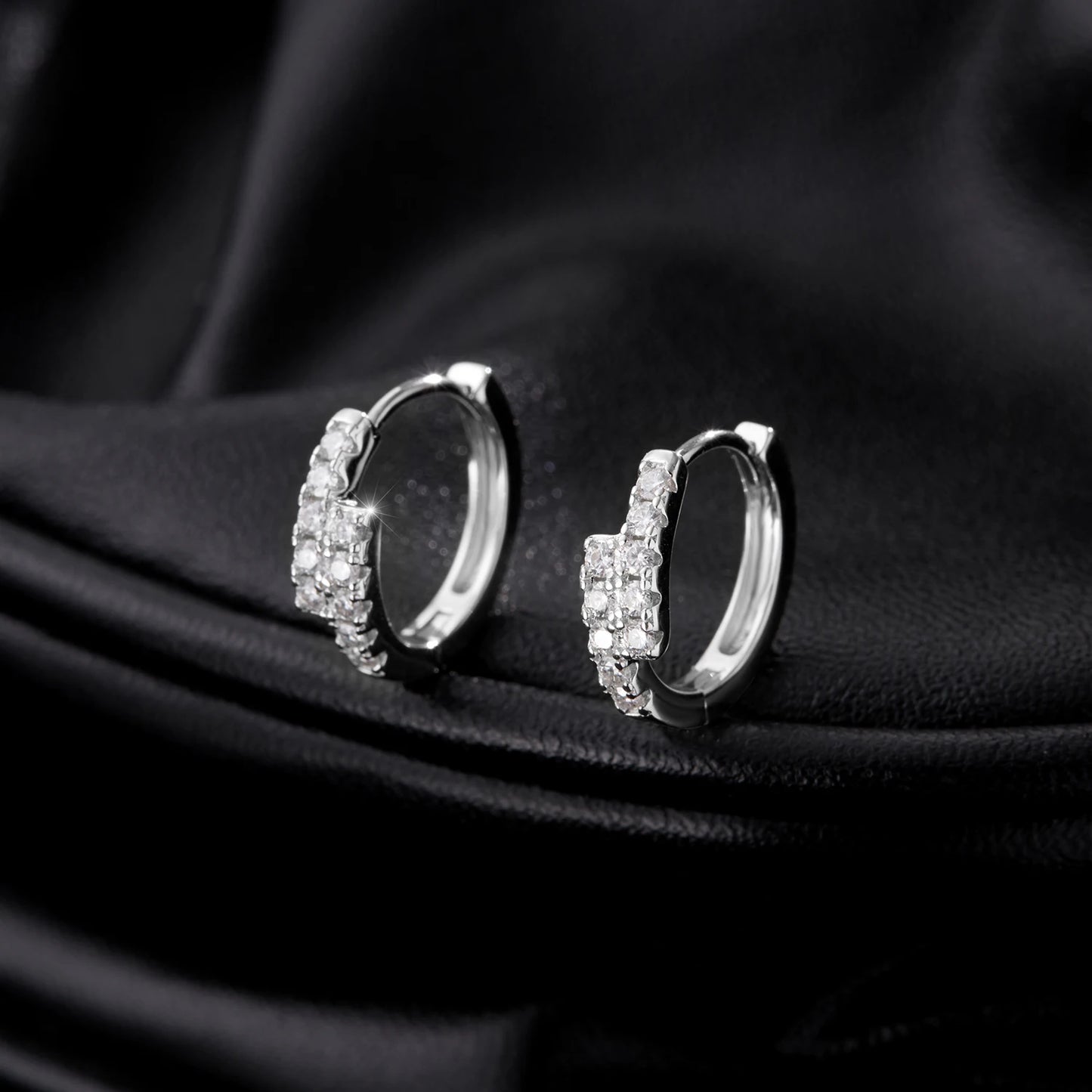 Double Brilliance – women's hoop earrings