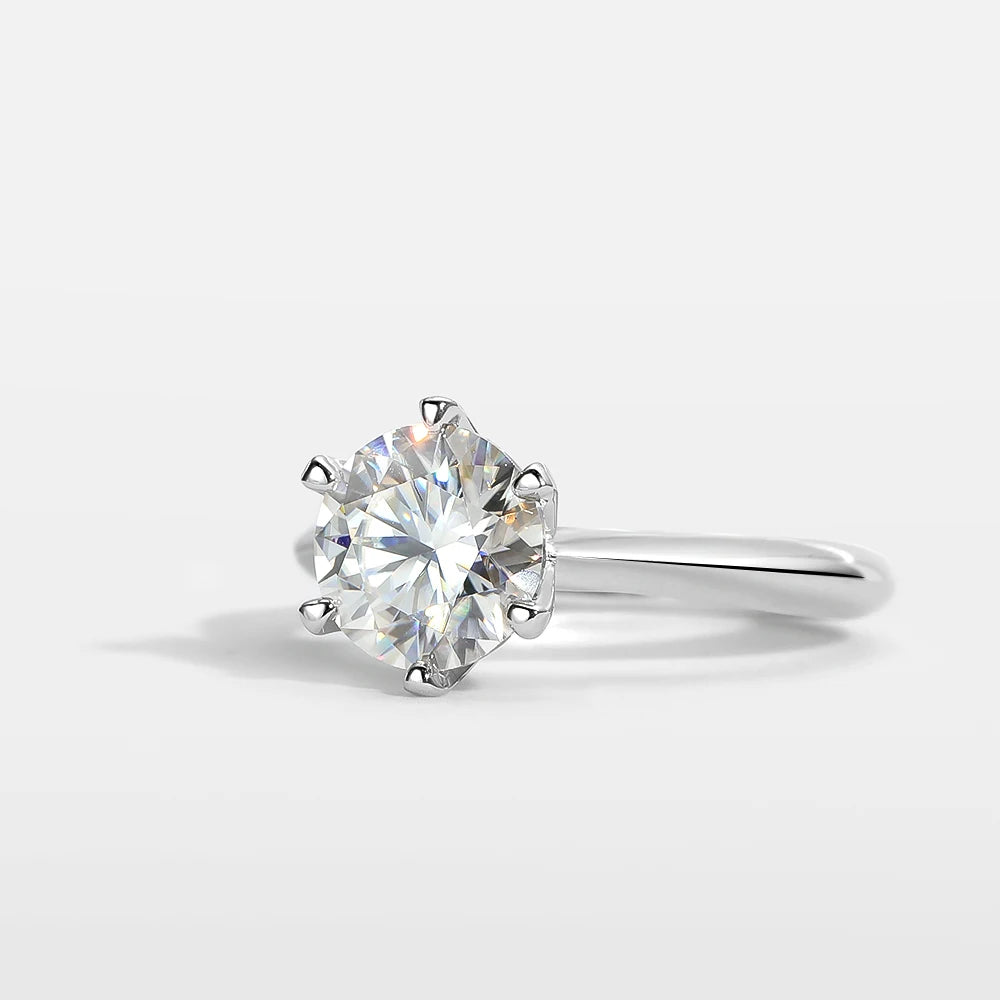 Ewiges Funkeln –  Moissanite Solitaire Verlobungsring