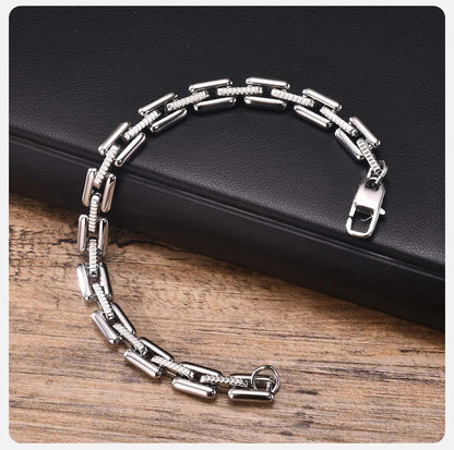 Iron Pulse – Heavy, handcrafted bracelet with rectangular links