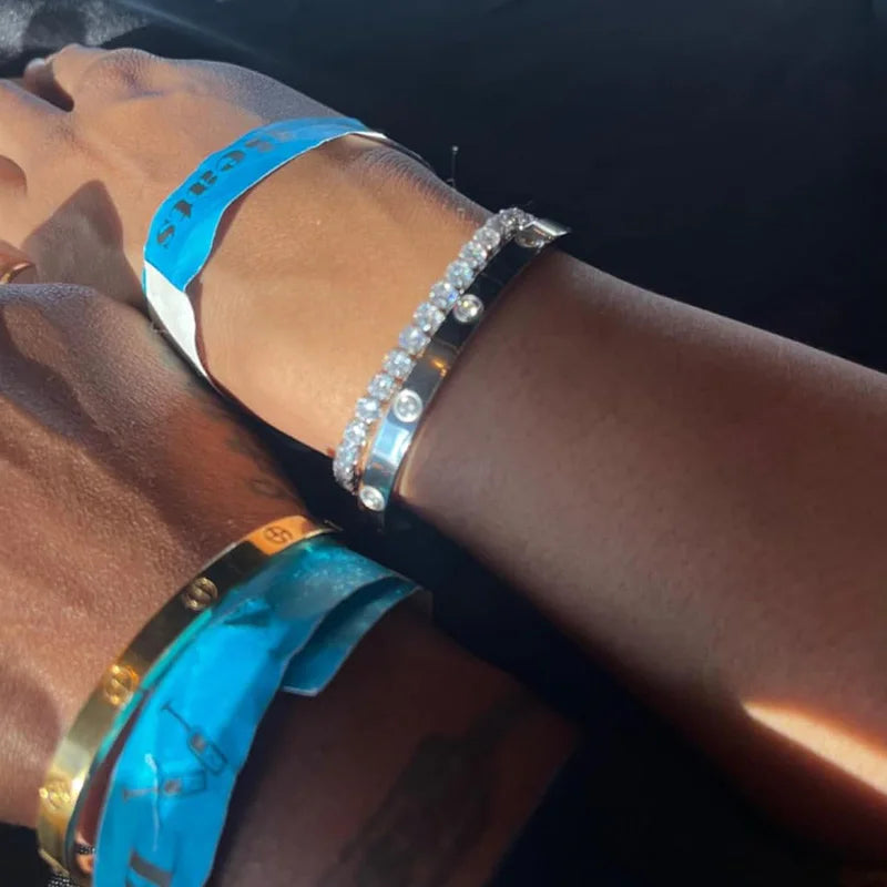 Urban Love Duo – Lussuoso set composto da bracciale rigido e pendente