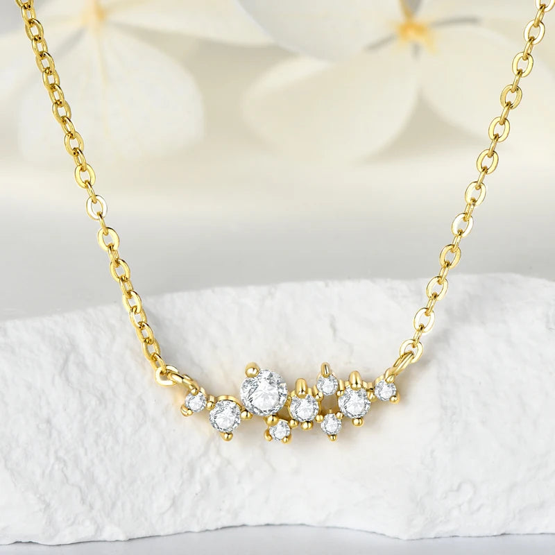 Celestial Glow – Ring und Halskette mit Moissanit-Cluster