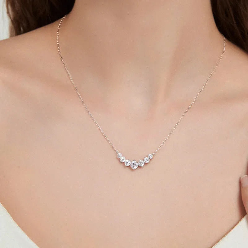 Urban Smile Spark – Moissanite Necklace