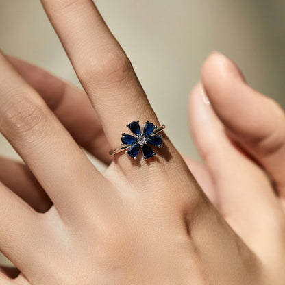 Royal Azure Bloom – Exquisite Water Drop Ring