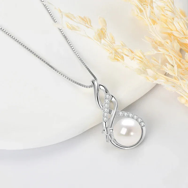 Unendliche Eleganz – 10mm Süßwasserperlen Anhänger Halskette, Sterlingsilber - Alyrah Jewellery