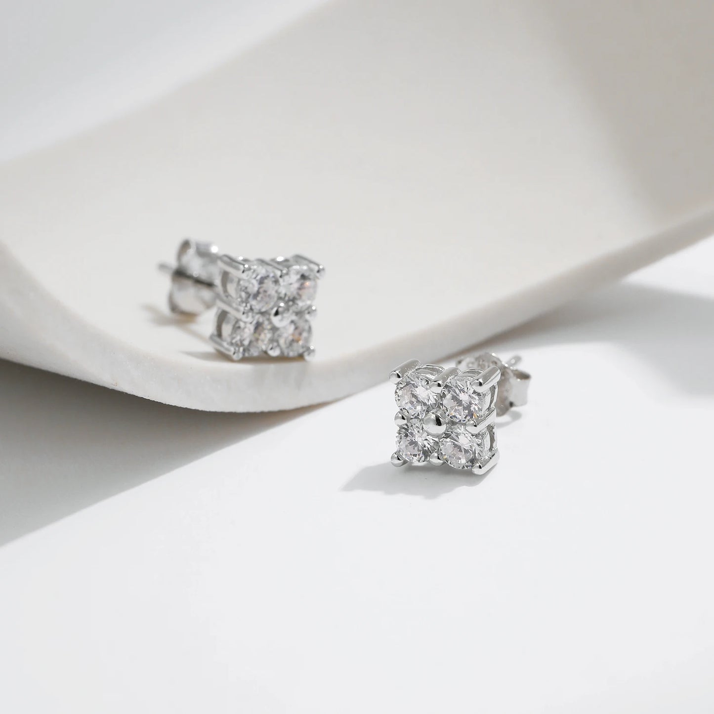 Urban Spark – Moissanite Stud Earrings