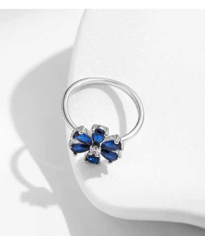 Royal Azure Bloom – Exquisite Water Drop Ring