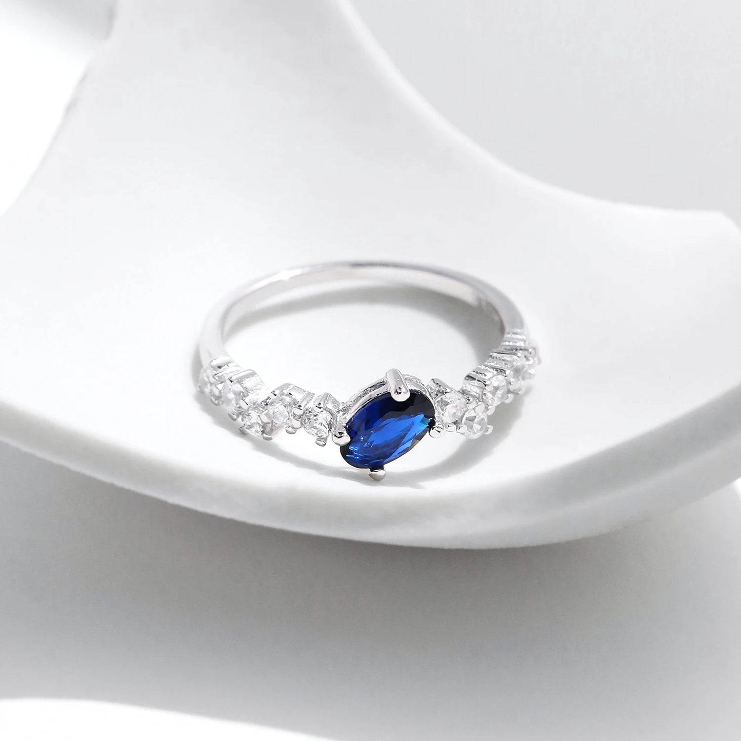 Urban Royal Oval – Blue Zirconia Statement Ring