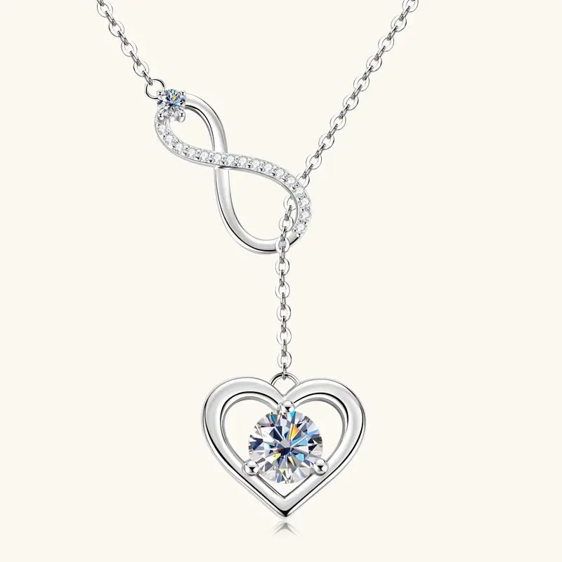 Herzensglanz – Moissanite Herz-Anhänger Halskette - Alyrah Jewellery