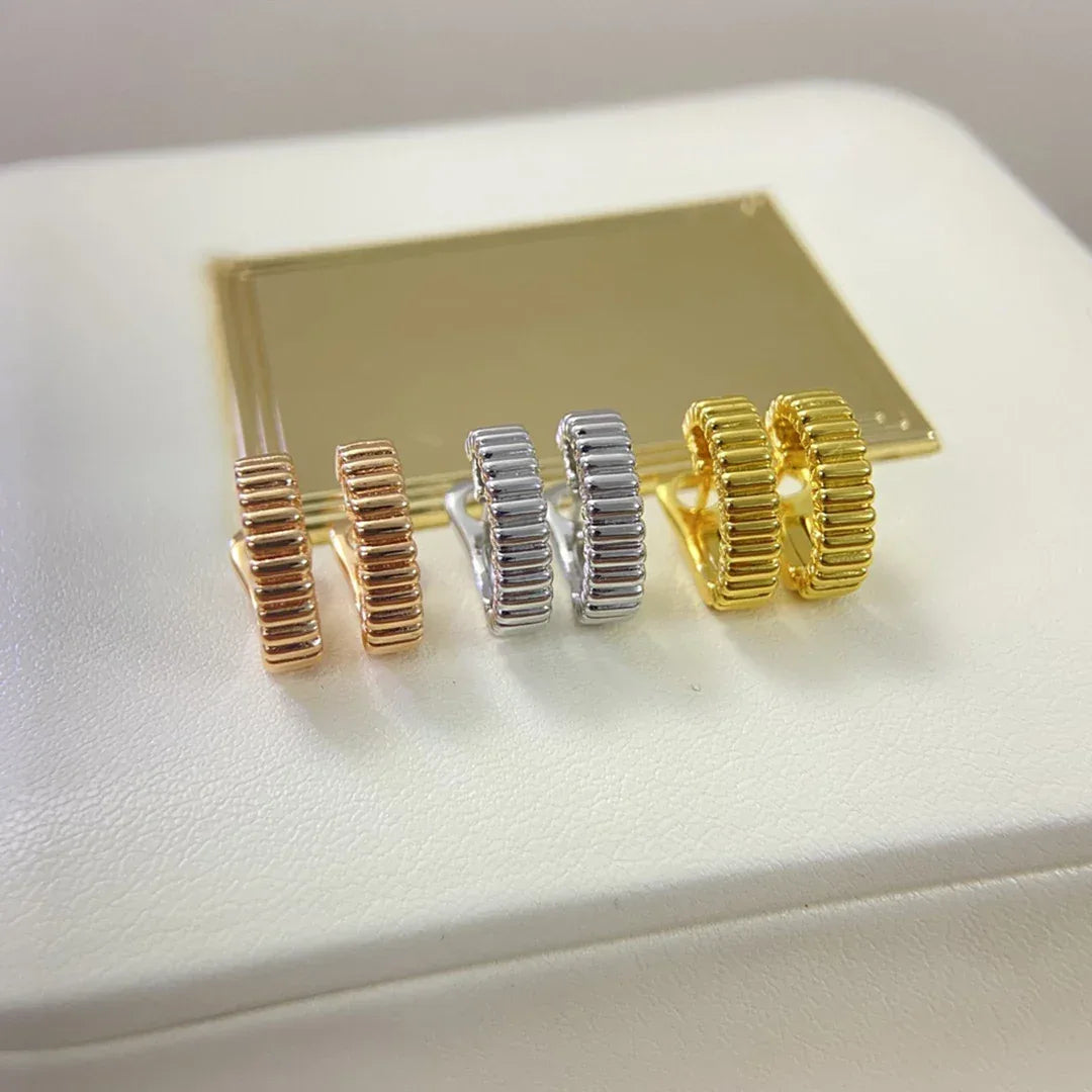 Parisienne Eleganz – Sterling Silber Ohrringe mit 18K Vergoldung, Französischer Luxus für Damen - Alyrah Jewellery