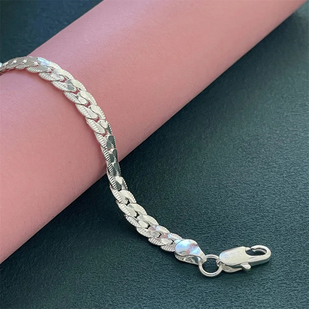 Urban Edge – Flache Silberkette Armband