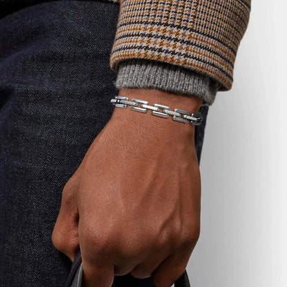 Iron Pulse – Heavy, handcrafted bracelet with rectangular links