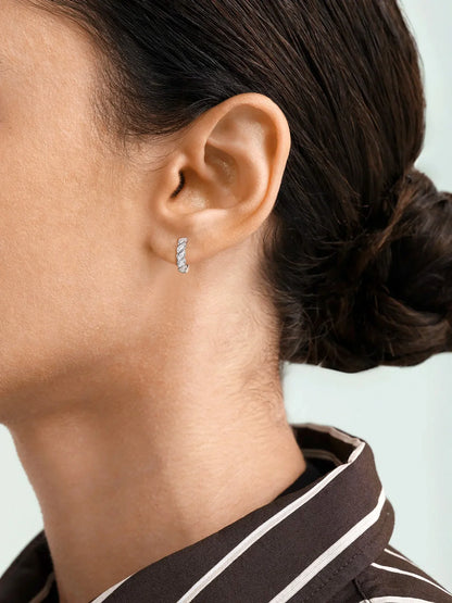 Urban Twist Spark – Moissanite hoop earrings