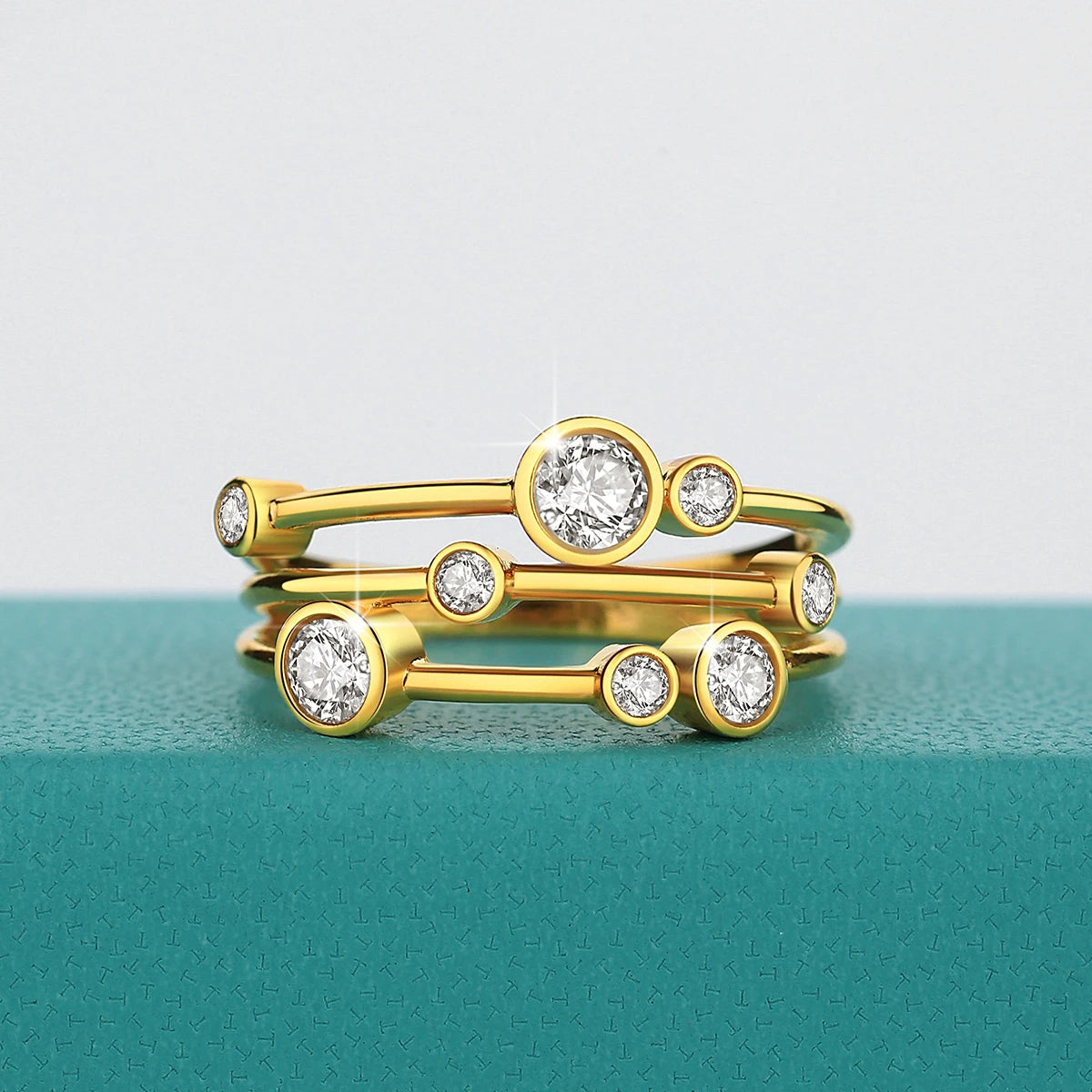 Golden Vine Aura – 14K Gold Moissanite Ring