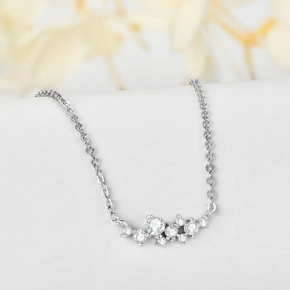 Celestial Glow – Ring und Halskette mit Moissanit-Cluster